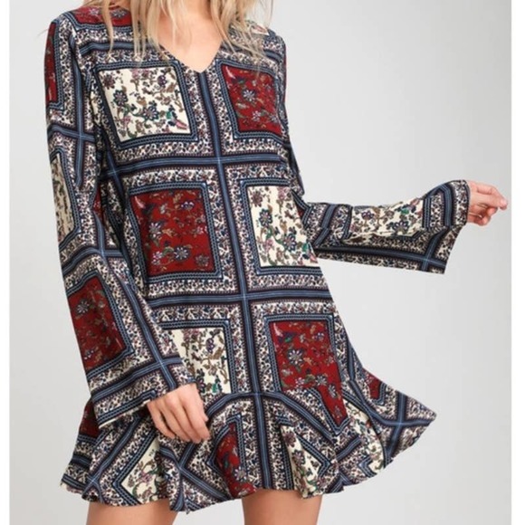 Lulus Dresses & Skirts - Lulus Women's Medium Crack a Smile Patchwork Shift Dress ~ Cream & Navy V-Neck